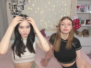 Eumomino Chaturbate stream image from December 26, 2024