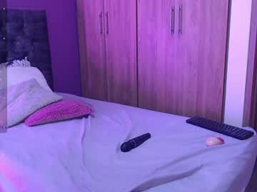 Medelynevans Chaturbate stream image from December 26, 2024