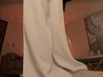 Amyarmstrong Chaturbate stream image from December 27, 2024