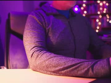 Energybra Chaturbate stream image from December 27, 2024
