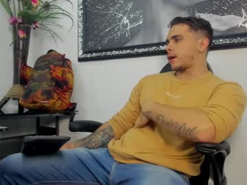 Liam_Walk Chaturbate stream image from December 27, 2024