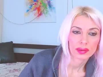 Lillianasara Chaturbate stream image from December 27, 2024