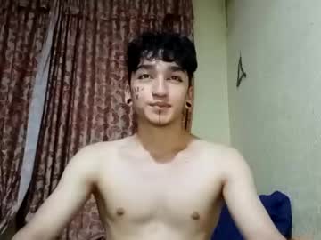 Roosse_8 Chaturbate stream image from December 27, 2024