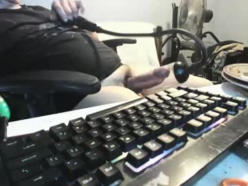 Wowsers2022 Chaturbate stream image from December 27, 2024
