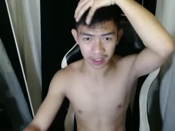 Clyde_Hugecock Chaturbate stream image from December 27, 2024