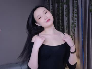 Keeleykieley Chaturbate stream image from December 27, 2024