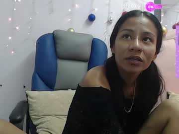 Adharaebony Chaturbate stream image from December 27, 2024