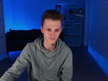 Darling__Oliver Chaturbate stream image from December 27, 2024