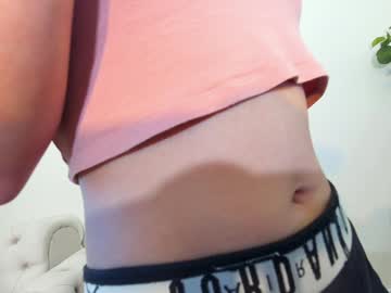Ehotlovea Chaturbate stream image from December 27, 2024