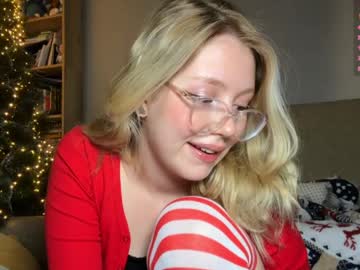 Horney_Audrey Chaturbate stream image from December 27, 2024