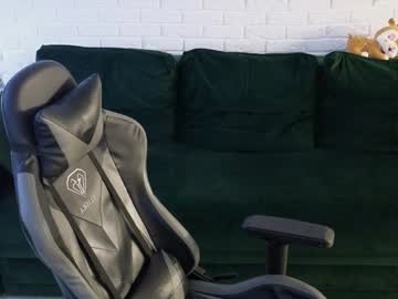 Larstar01 Chaturbate stream image from December 27, 2024