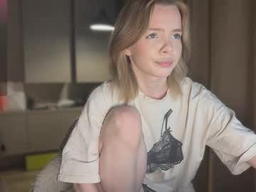 Ur_Mirell Chaturbate stream image from December 27, 2024