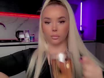 Blond_Diamond Chaturbate stream image from December 27, 2024