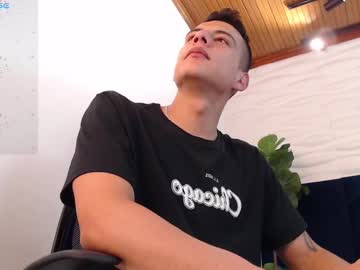 Dustin_Sonne Chaturbate stream image from December 27, 2024