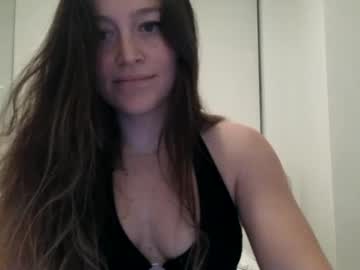 Hitandknowit Chaturbate stream image from December 27, 2024