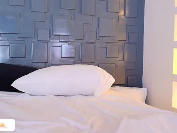 Lararouss Chaturbate stream image from December 27, 2024