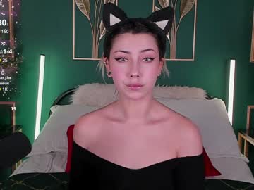 Meow_Kirsten Chaturbate stream image from December 27, 2024
