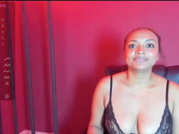 Scarleth_Coco Chaturbate stream image from December 27, 2024