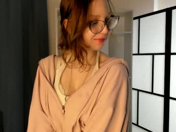 Gwendolynhathaway Chaturbate stream image from December 27, 2024