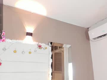 Lilly_2809_ Chaturbate stream image from December 27, 2024
