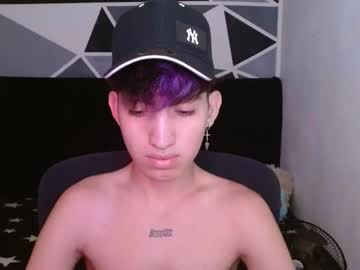 Littlextrem Chaturbate stream image from December 27, 2024