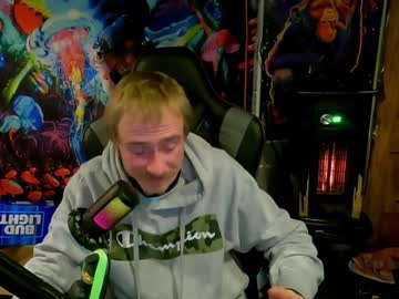 Greenlungs8195 Chaturbate stream image from December 27, 2024
