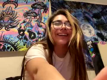 Lucixxo Chaturbate stream image from December 27, 2024