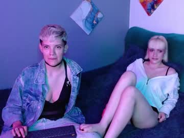 Mackenziemoon Chaturbate stream image from December 27, 2024