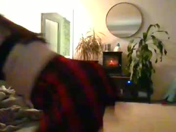 Moonbutterfly94 Chaturbate stream image from December 27, 2024