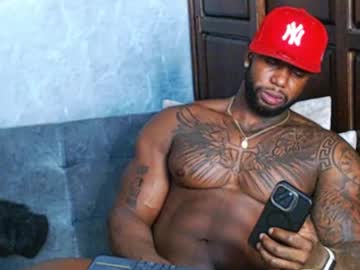 Tairontucke Chaturbate stream image from December 27, 2024