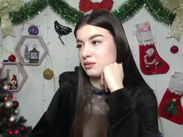 Carolinabensy Chaturbate stream image from December 27, 2024