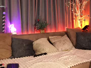 Olivia_Devis Chaturbate stream image from December 27, 2024