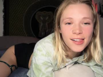 Sweetgracee Chaturbate stream image from December 27, 2024