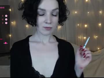 Tinawincee Chaturbate stream image from December 27, 2024