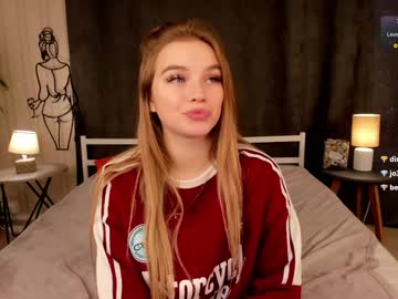 Janetjennings Chaturbate stream image from December 27, 2024