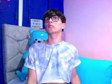 Owenblue__ Chaturbate stream image from December 27, 2024