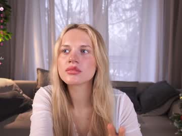 Elswythalgood Chaturbate stream image from December 27, 2024