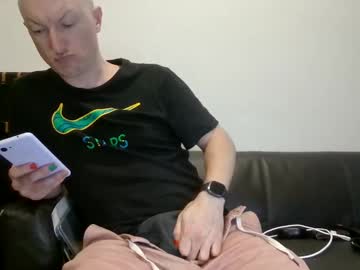 Gingerbreaddan Chaturbate stream image from December 27, 2024