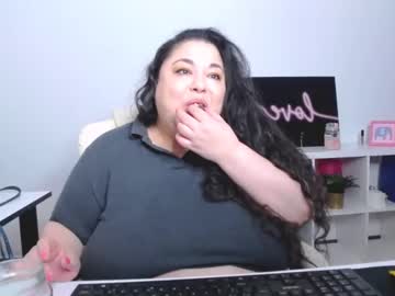 Naomisakixx Chaturbate stream image from December 27, 2024