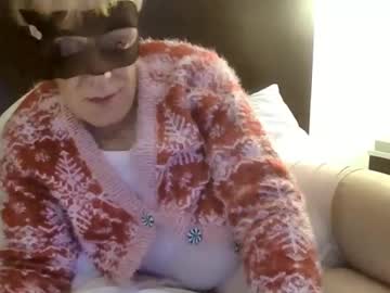 Gimmeesum Chaturbate stream image from December 27, 2024