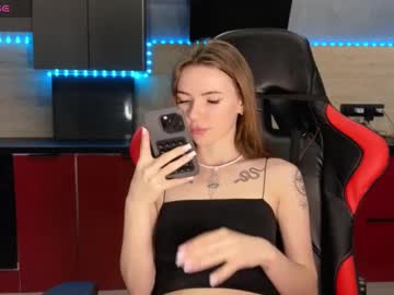 Faudenie Chaturbate stream image from December 27, 2024