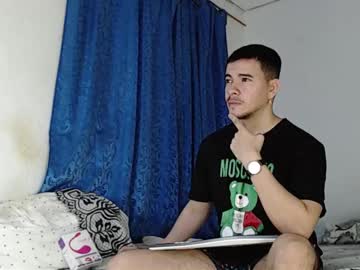 Jeycob_Happy97 Chaturbate stream image from December 27, 2024