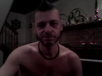 Maxthewolf Chaturbate stream image from December 27, 2024