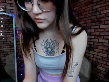 Amberr__Brown Chaturbate stream image from December 27, 2024