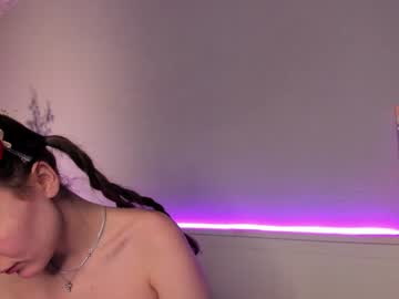 Lina_Stones Chaturbate stream image from December 27, 2024