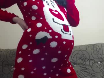 Petite_Red95 Chaturbate stream image from December 27, 2024