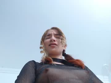 Reichellmavis Chaturbate stream image from December 27, 2024