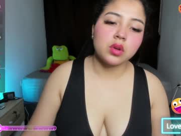 Trixie_Bigsexy Chaturbate stream image from December 27, 2024
