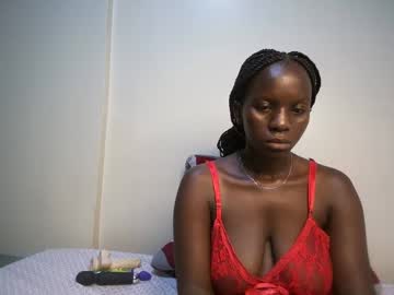 Blackcurly_ Chaturbate stream image from December 27, 2024