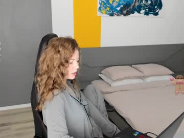 Gigihadd Chaturbate stream image from December 27, 2024